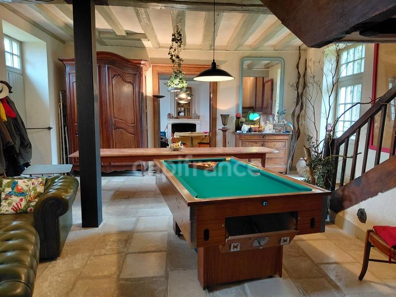 Maison - 270 m² - 7 pièces