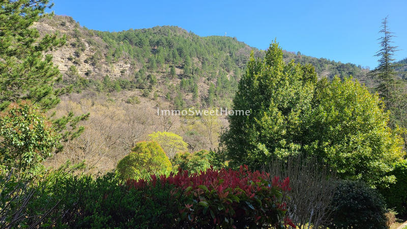 Villa - 230 m² - 8 pièces