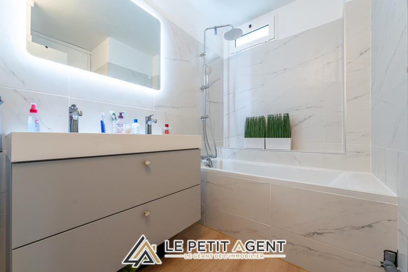 Appartement - 86 m² - 4 pièces