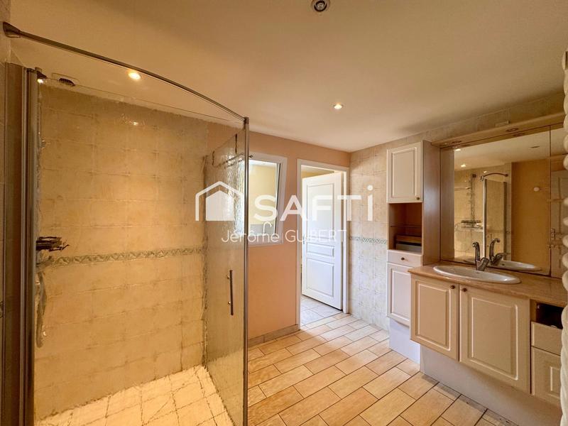 Maison - 156 m² - 7 pièces