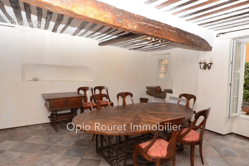 Maison - 200 m² - 6 pièces