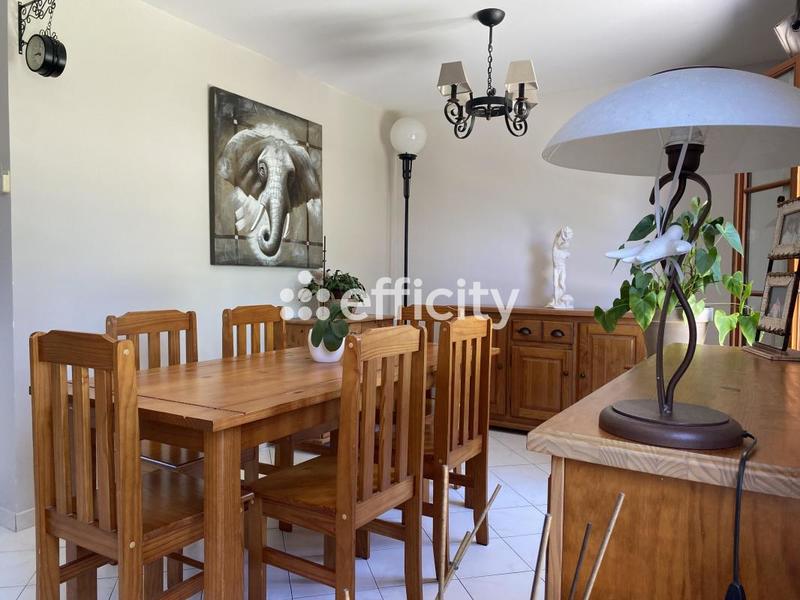 Maison - 145 m² - 8 pièces