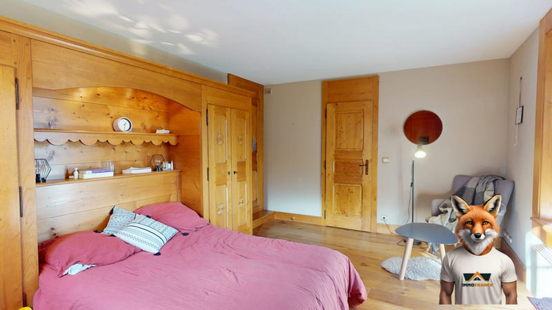 Maison - 246 m² - 7 pièces