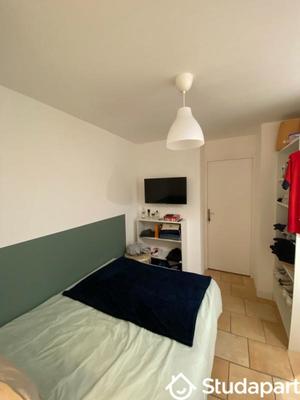 Chambre - 13 m² - 1 pièce