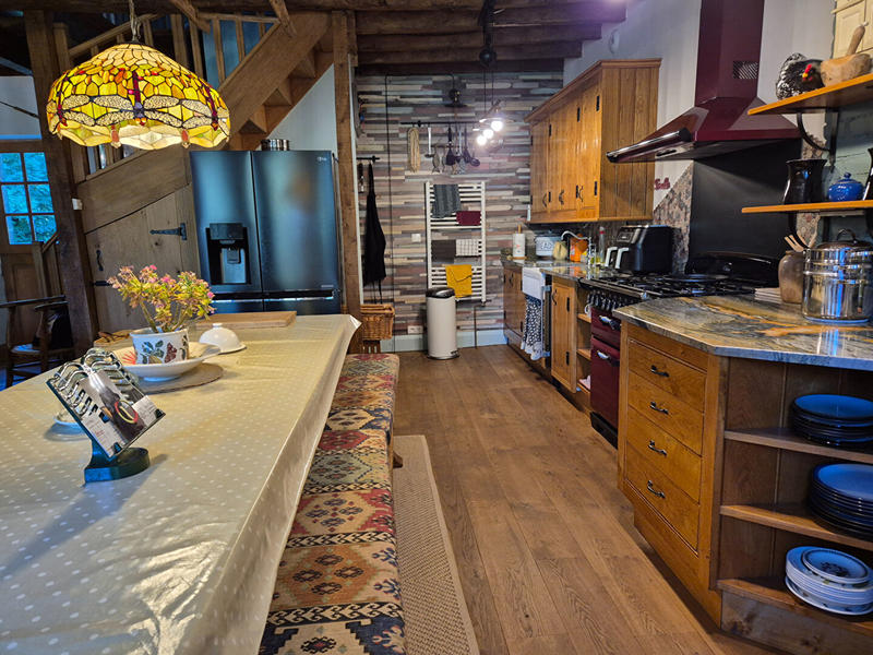 Maison - 265 m² - 9 pièces