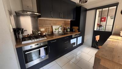 Maison - 121 m² - 5 pièces