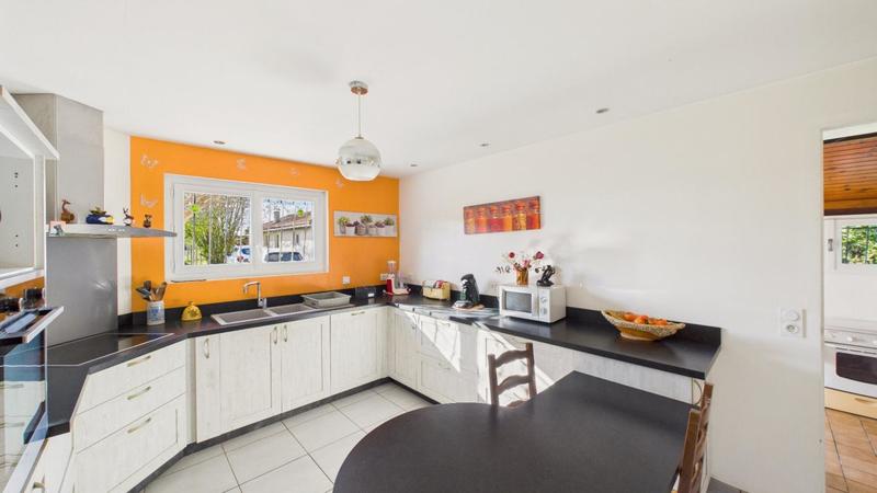 Maison - 115 m² - 6 pièces