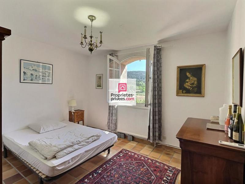 Maison - 190 m² - 5 pièces