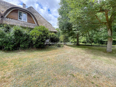 Villa - 240 m² - 8 pièces