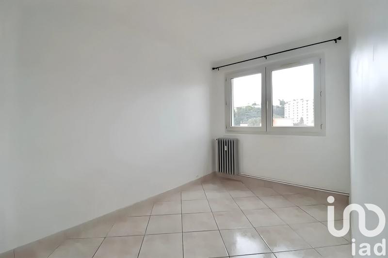 Appartement - 65 m² - 4 pièces