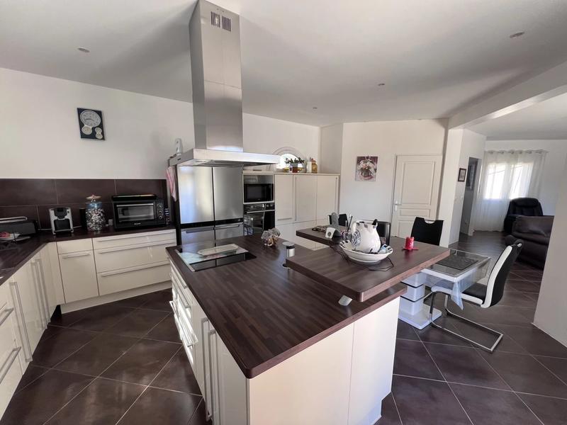 Villa - 136 m² - 5 pièces