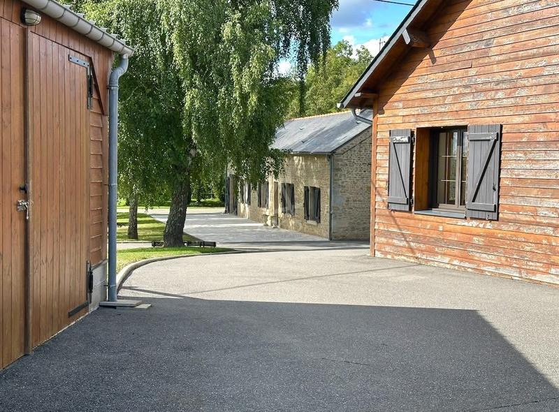 Haras - 256 m² - 9 pièces