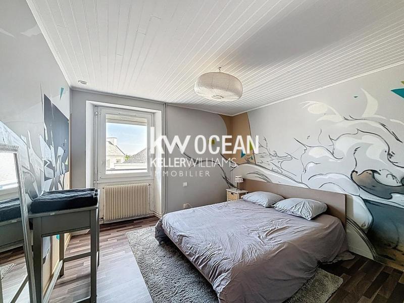 Maison - 186 m² - 8 pièces