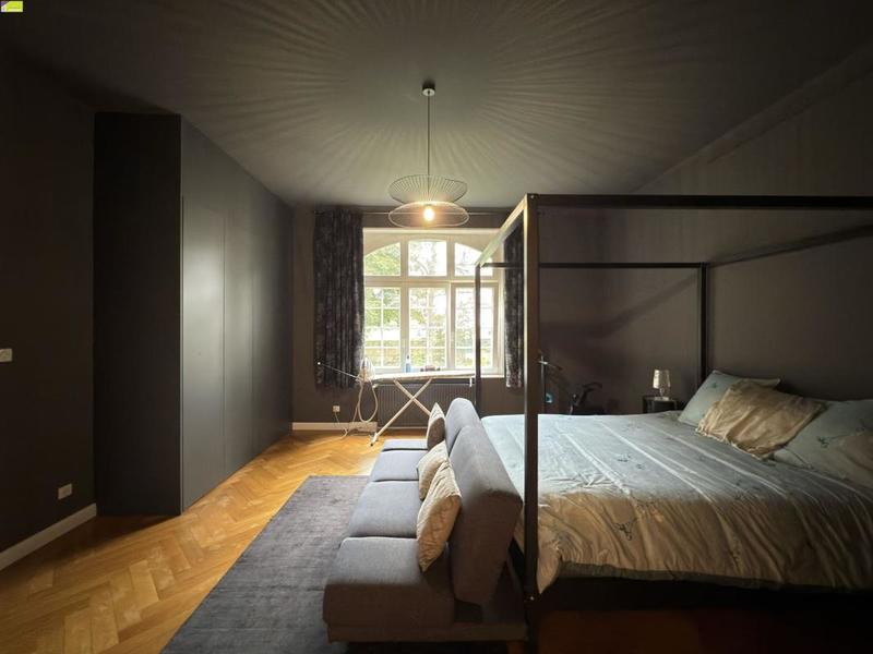 Duplex - 236 m² - 6 pièces