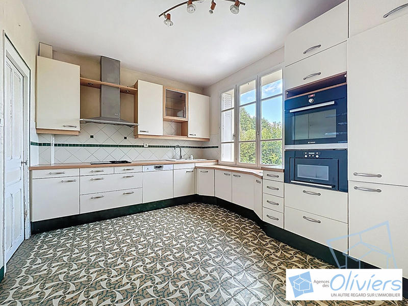 Maison - 190 m² - 7 pièces