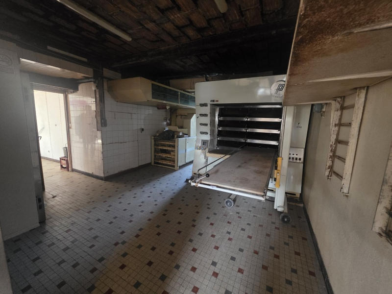 Maison - 216 m² - 8 pièces