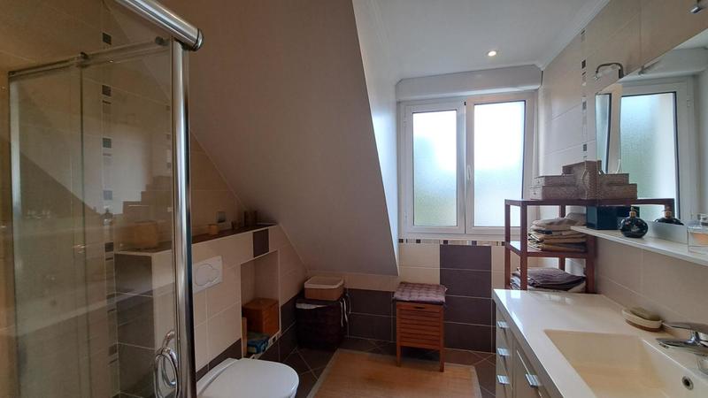 Maison - 194 m² - 7 pièces