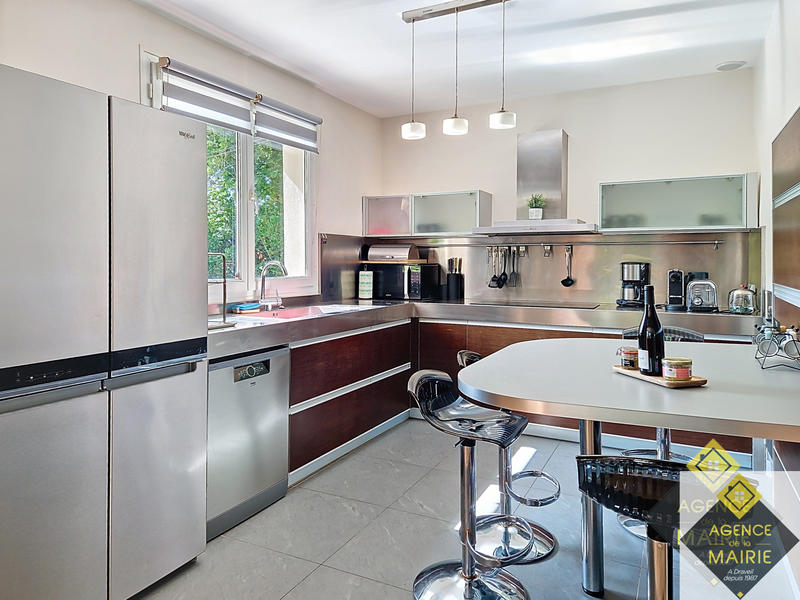 Maison - 170 m² - 6 pièces