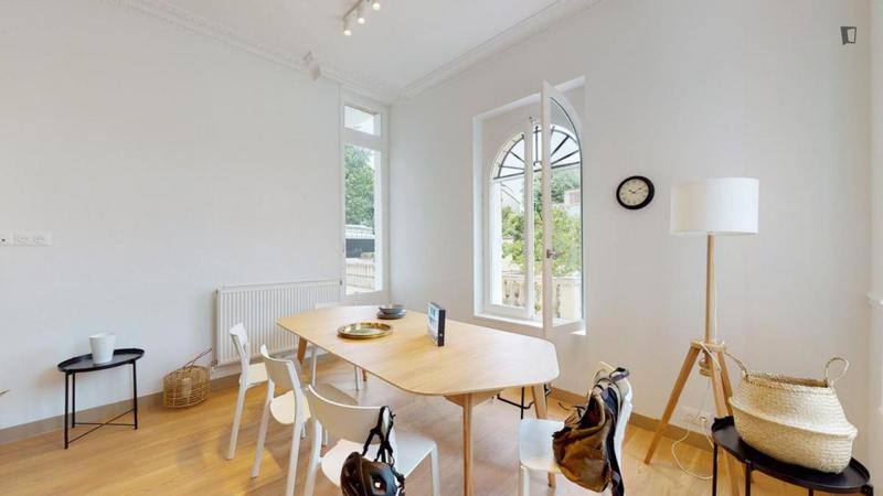 Chambre - 18 m² - 11 pièces