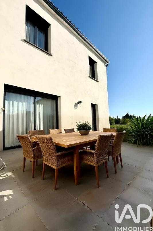 Maison - 93 m² - 4 pièces