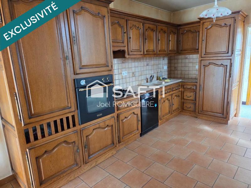 Maison - 155 m² - 10 pièces