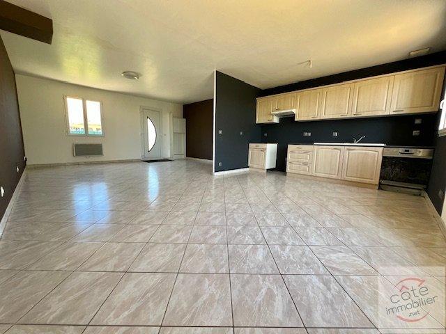 Maison - 88 m² - 4 pièces