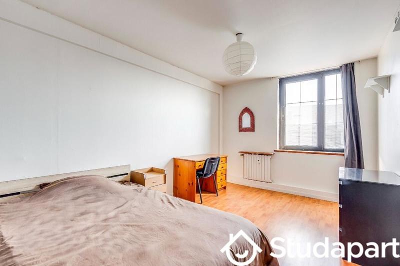 Chambre - 12 m² - 1 pièce