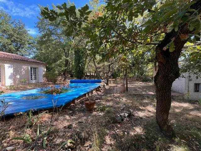 Maison - 206 m² - 5 pièces