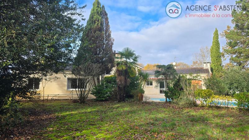 Maison - 258 m² - 7 pièces