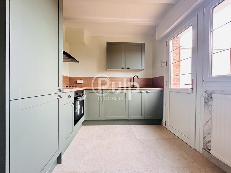 Maison - 83 m² - 5 pièces