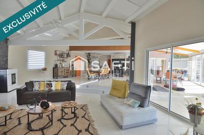 Villa - 202 m² - 7 pièces