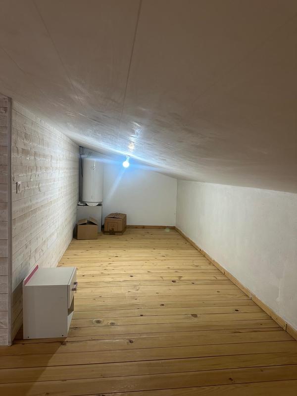 Maison - 220 m² - 4 pièces