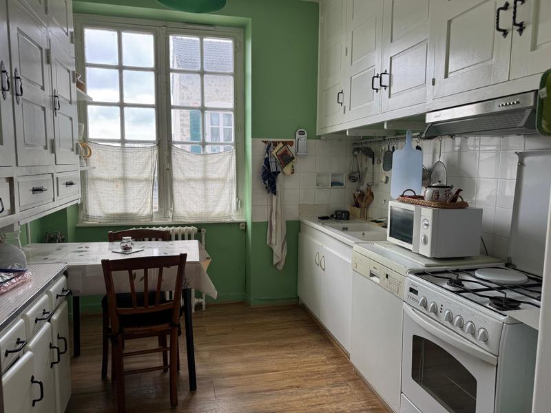 Maison - 192 m² - 9 pièces