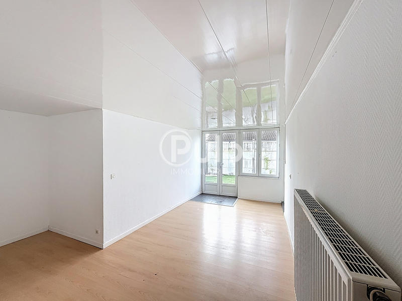 Maison - 176 m² - 8 pièces