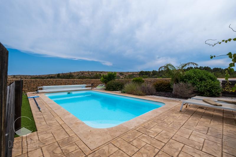 Maison - 112 m² - 4 pièces