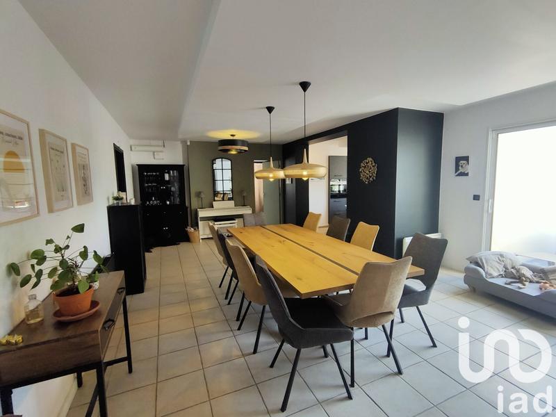 Maison - 206 m² - 7 pièces
