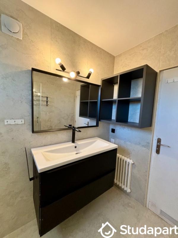 Chambre - 9 m² - 1 pièce