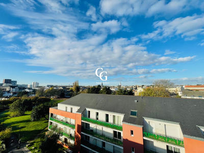 Appartement - 90 m² - 4 pièces