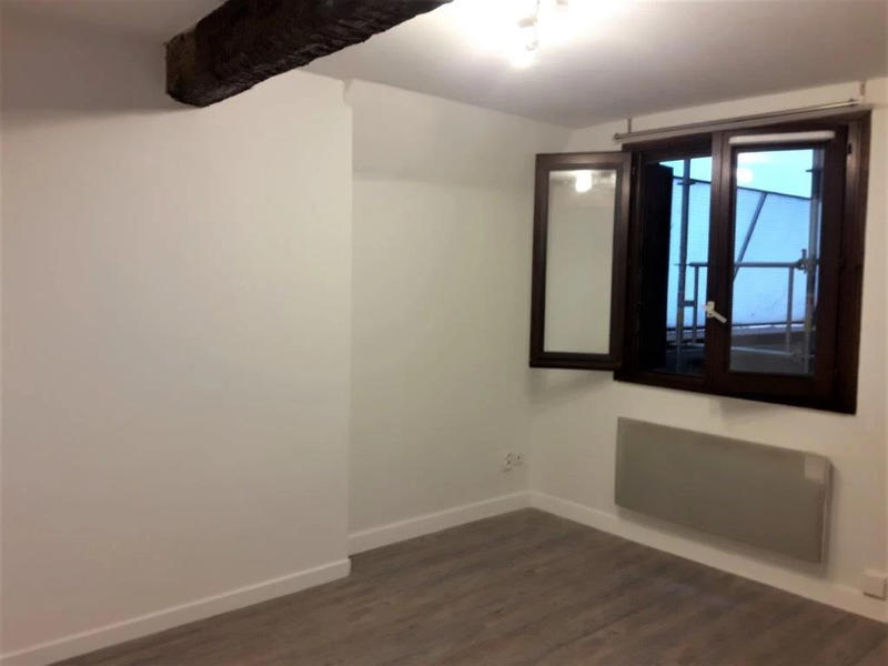 Studio - 14 m² - 1 pièce