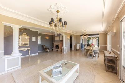 Maison - 188 m² - 7 pièces