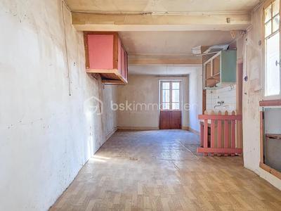 Maison de village - 200 m² - 10 pièces