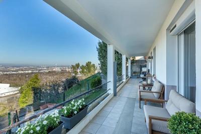 Appartement - 77 m² - 4 pièces