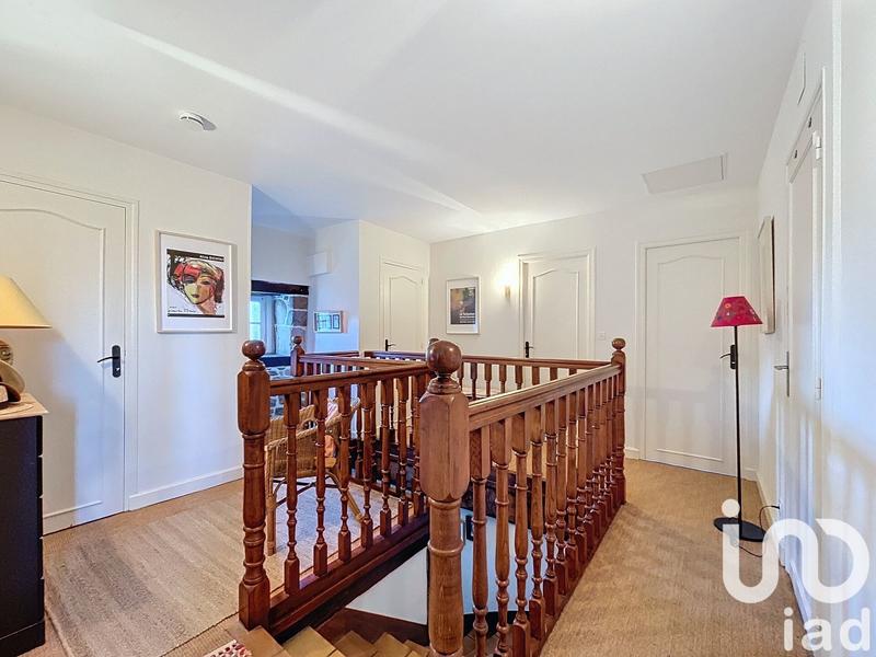 Maison - 541 m² - 6 pièces