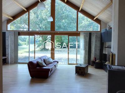 Maison - 185 m² - 7 pièces