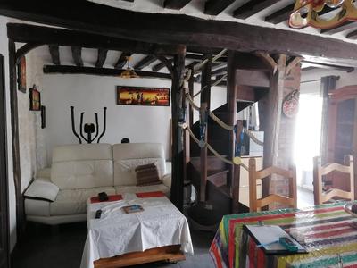 Maison - 86 m² - 4 pièces