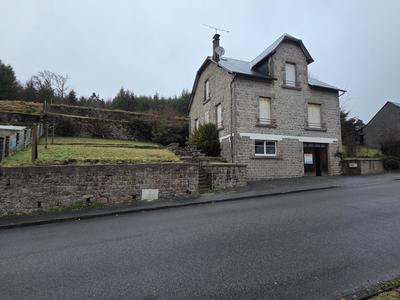 Maison - 138 m² - 6 pièces