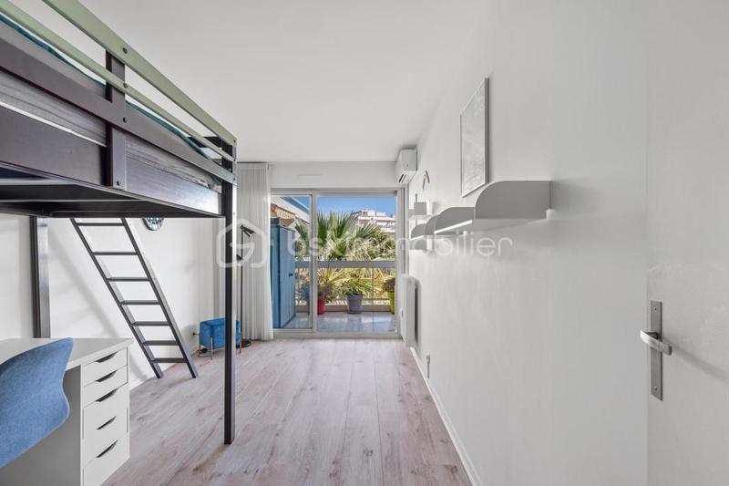 Appartement - 105 m² - 4 pièces