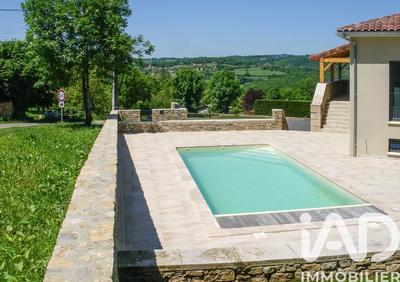 Maison de maîtres - 225 m² - 7 pièces