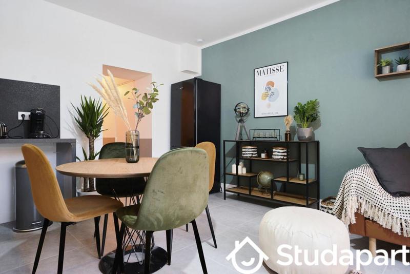 Chambre - 11 m² - 1 pièce