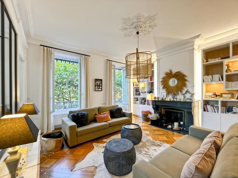 Appartement - 129 m² - 5 pièces